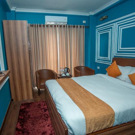 Chautari Boutique Hotel Покхара Экстерьер фото