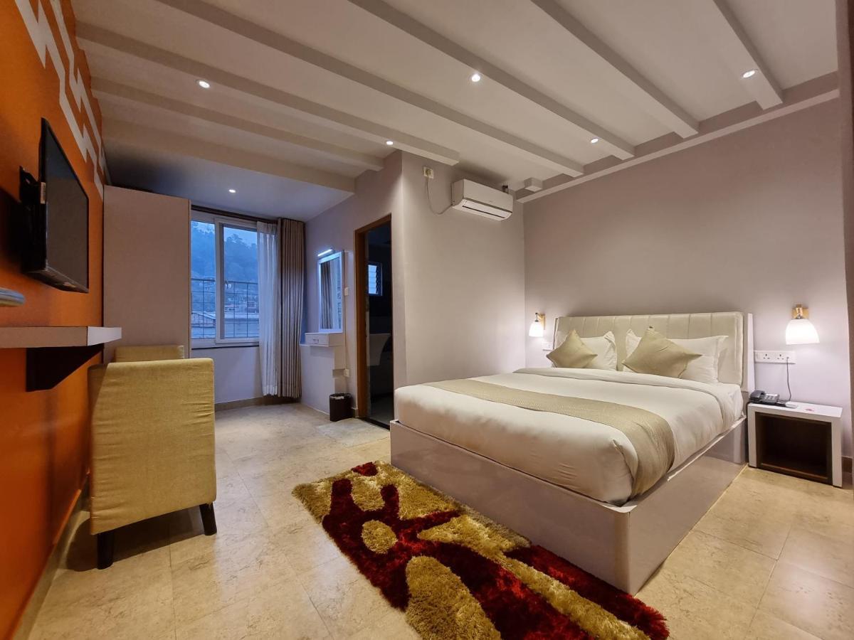 Chautari Boutique Hotel Покхара Экстерьер фото