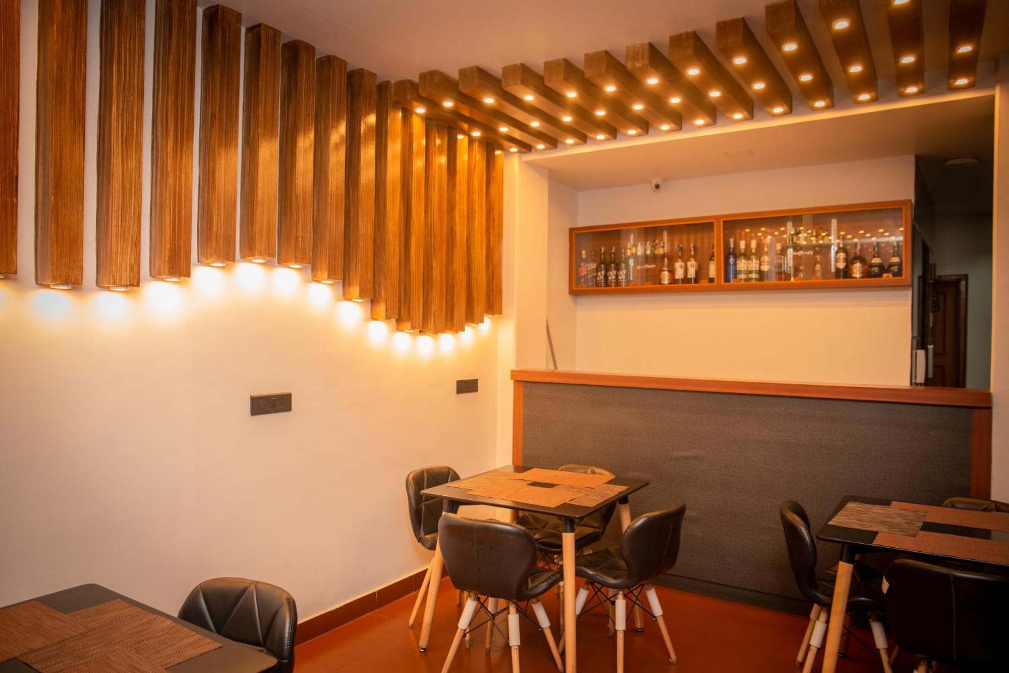 Chautari Boutique Hotel Покхара Экстерьер фото
