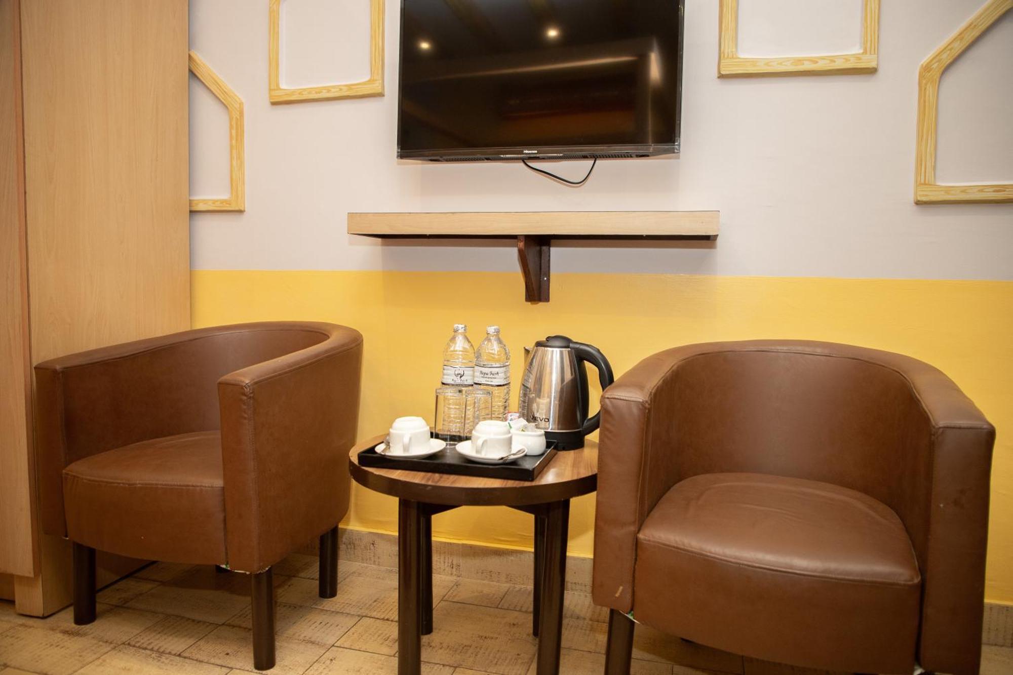 Chautari Boutique Hotel Покхара Экстерьер фото