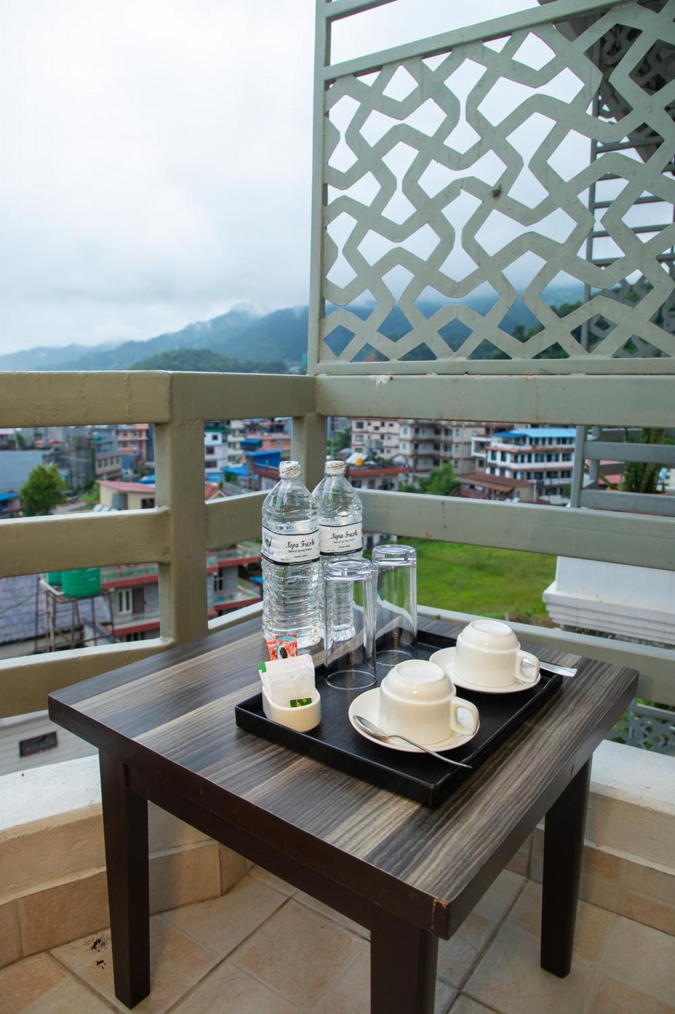 Chautari Boutique Hotel Покхара Экстерьер фото