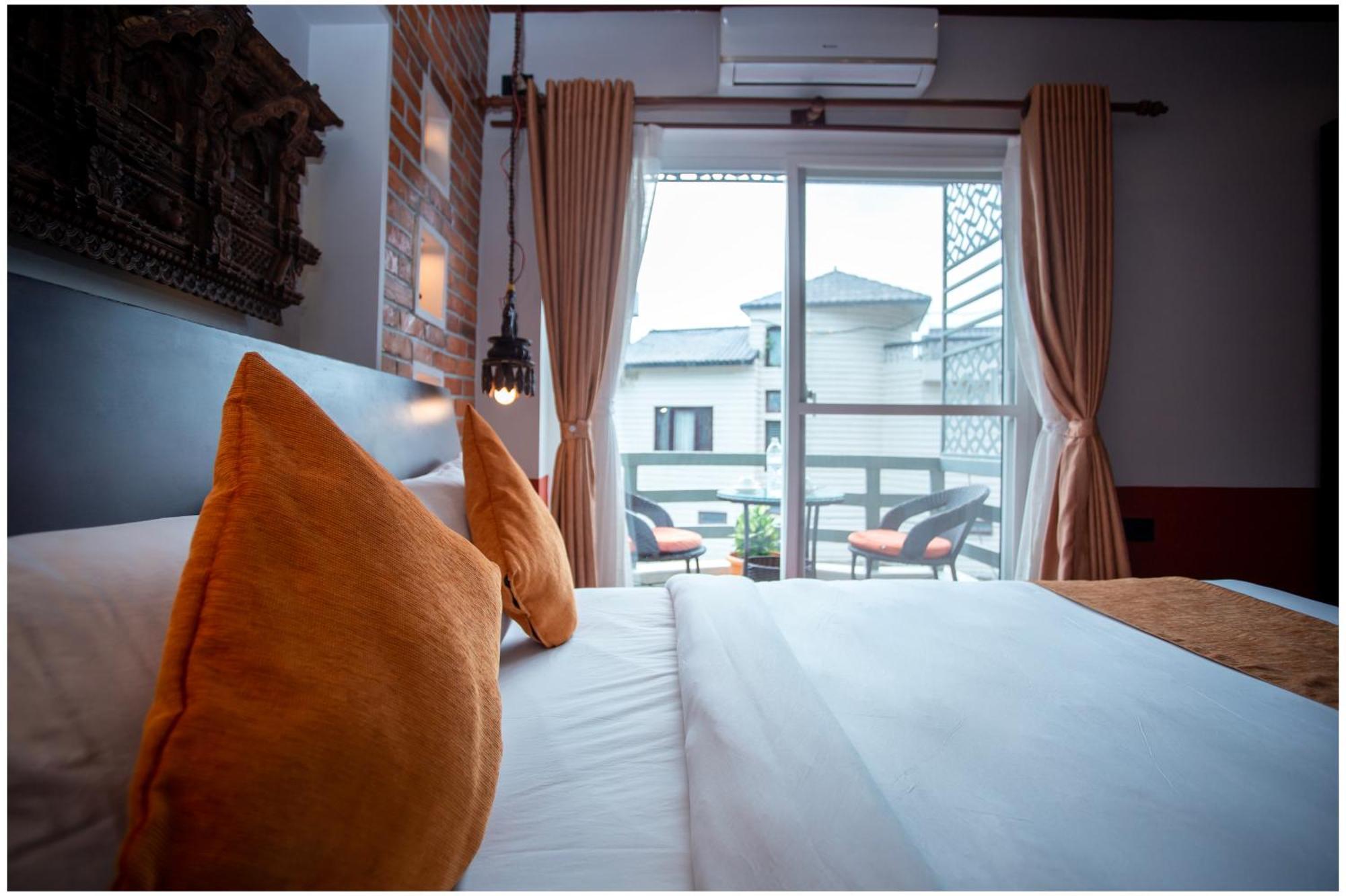 Chautari Boutique Hotel Покхара Экстерьер фото