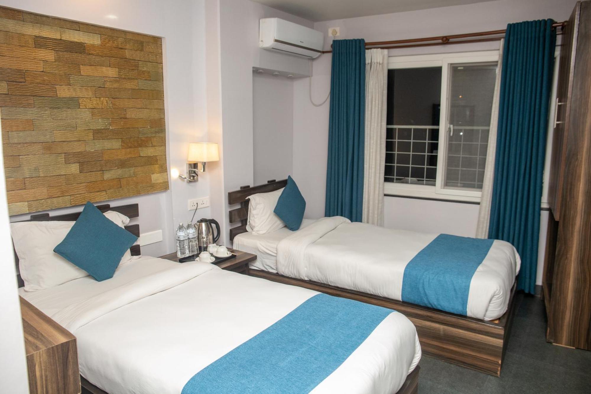 Chautari Boutique Hotel Покхара Экстерьер фото