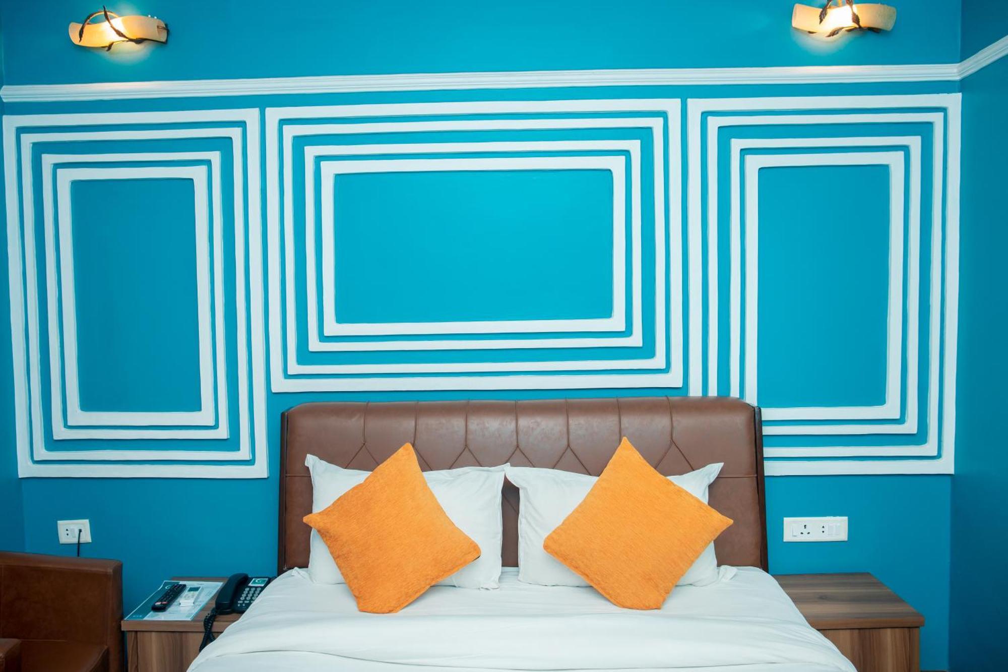 Chautari Boutique Hotel Покхара Экстерьер фото