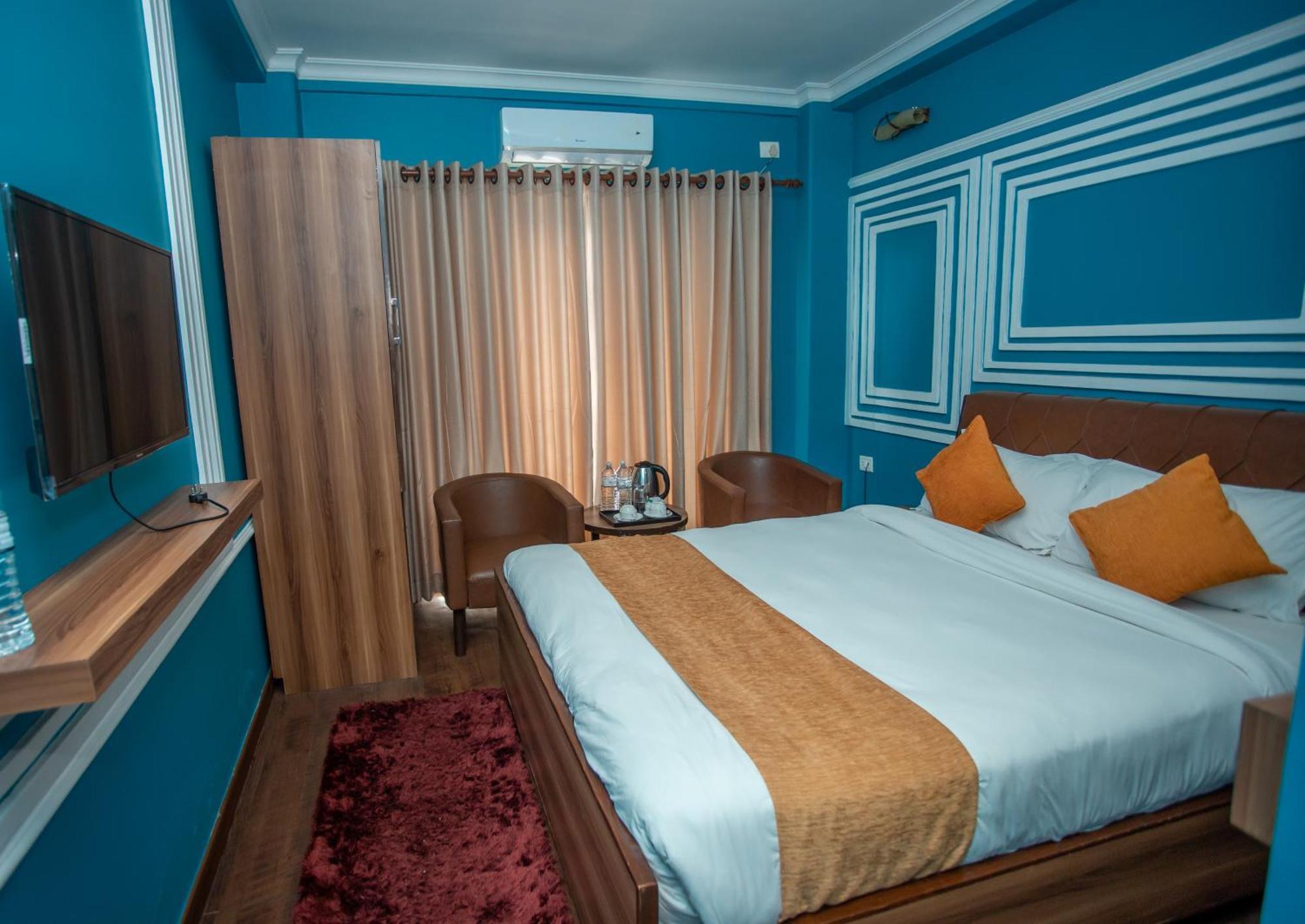 Chautari Boutique Hotel Покхара Экстерьер фото