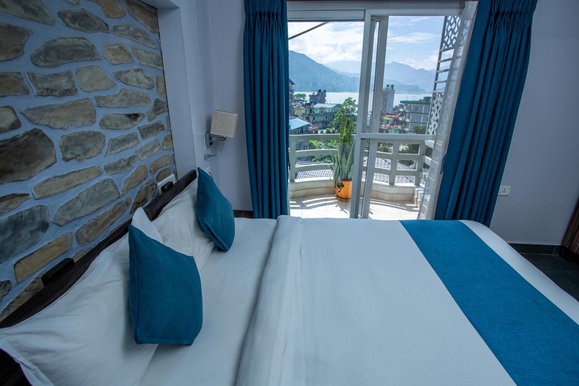 Chautari Boutique Hotel Покхара Экстерьер фото