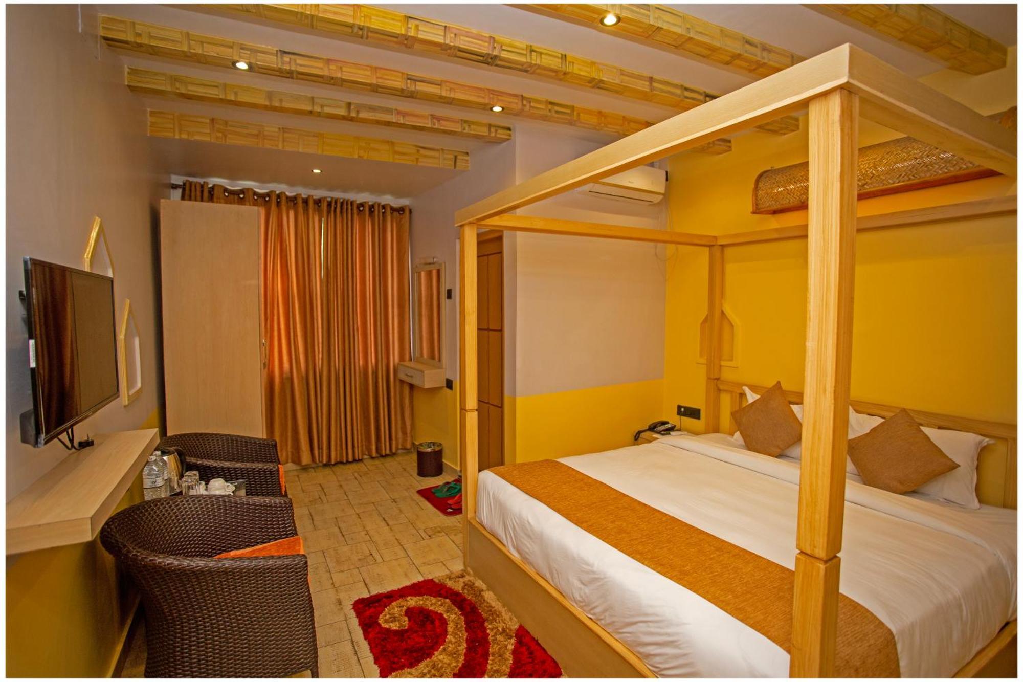 Chautari Boutique Hotel Покхара Экстерьер фото