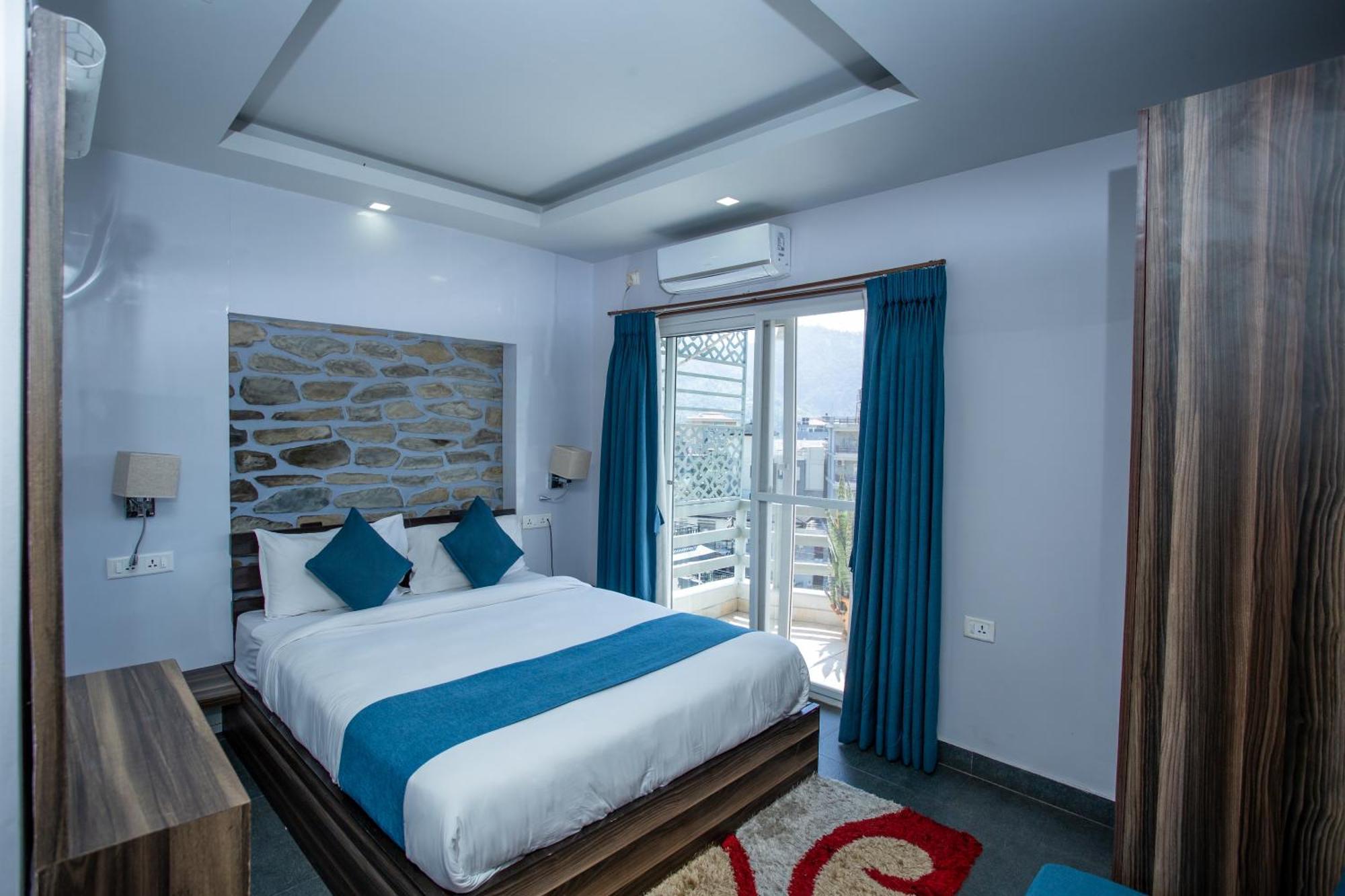 Chautari Boutique Hotel Покхара Экстерьер фото